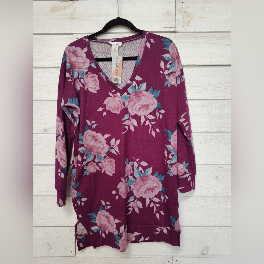 Honey & Lace Highlander v neck tunic top